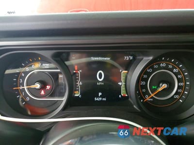 Zdjęcie 9 z 12 samochodu: 2026 JEEP WRANGLER SAHARA VIN:1C4PJXEN0TW179425 - miniatura