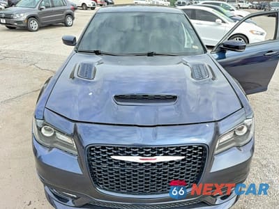 Zdjęcie 12 z 14 samochodu: 2023 CHRYSLER 300 S VIN:2C3CCABG8PH628211 - miniatura