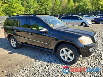 Czwarte zdjęcie samochodu z boku: 2008 MERCEDES-BENZ GL 450 4MATIC VIN:4JGBF71E18A305678 - miniatura