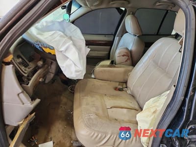 Zdjęcie 7 z 11 samochodu: 2010 MERCURY GRAND MARQUIS LS VIN:2MEBM7FV0AX628134 - miniatura