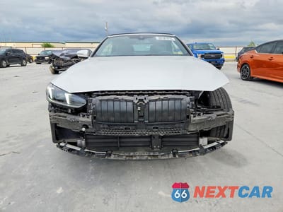 Piąte zdjęcie samochodu w środku: 2025 BMW 430I VIN:WBA33DB07SCS94844 - miniatura