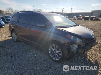 Czwarte zdjęcie samochodu z boku: 2011 TOYOTA SIENNA SE 8-PASSENGER VIN:5TDXK3DC3BS125556 - miniatura