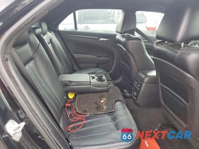 Zdjęcie 10 z 12 samochodu: 2014 CHRYSLER 300 S VIN:2C3CCABG7EH380613 - miniatura
