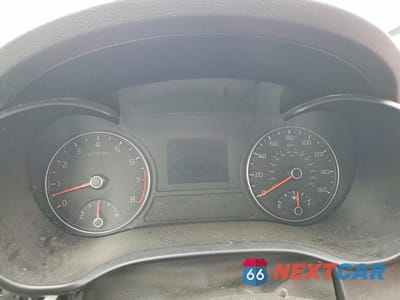 Zdjęcie 9 z 12 samochodu: 2018 KIA OPTIMA LX VIN:5XXGT4L38JG204872 - miniatura
