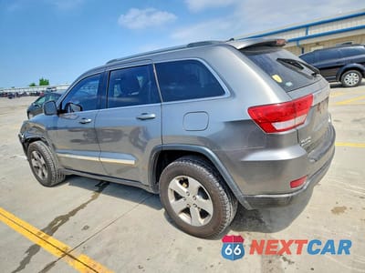 Drugie zdjęcie samochodu z przodu: 2012 JEEP GRAND CHEROKEE LAREDO VIN:1C4RJFAGXCC332839 - miniatura