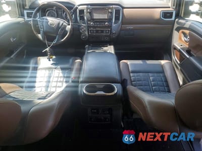 Zdjęcie 8 z 12 samochodu: 2016 NISSAN TITAN XD PLATINUM RESERVE VIN:1N6BA1F49GN507575 - miniatura
