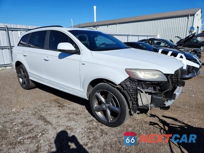 Czwarte zdjęcie samochodu z boku: 2014 AUDI Q7 PRESTIGE VIN:WA1DGCFE7ED007524 - miniatura