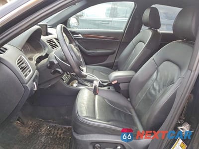 Zdjęcie 7 z 12 samochodu: 2016 AUDI Q3 PREMIUM PLUS VIN:WA1EFCFS6GR013012 - miniatura