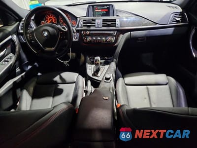 Zdjęcie 8 z 12 samochodu: 2018 BMW 330 XI VIN:WBA8D9G51JNU66941 - miniatura