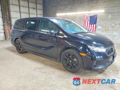 Czwarte zdjęcie samochodu z boku: 2024 HONDA ODYSSEY SPORT VIN:5FNRL6H75RB006572 - miniatura