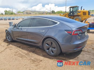 Drugie zdjęcie samochodu z przodu: 2020 TESLA MODEL 3 VIN:5YJ3E1EC3LF601738 - miniatura