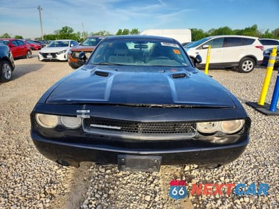 Piąte zdjęcie samochodu w środku: 2012 DODGE CHALLENGER SXT VIN:2C3CDYAGXCH290862 - miniatura