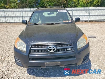 Piąte zdjęcie samochodu w środku: 2009 TOYOTA RAV4 BASE VIN:JTMBK35V095078710 - miniatura