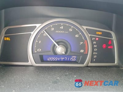 Zdjęcie 9 z 13 samochodu: 2010 HONDA CIVIC LX VIN:19XFA1F50AE028440 - miniatura
