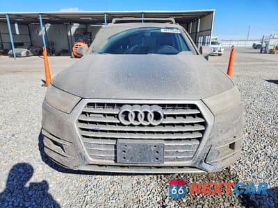 Piąte zdjęcie samochodu w środku: 2018 AUDI Q7 PREMIUM PLUS VIN:WA1LAAF79JD046323 - miniatura