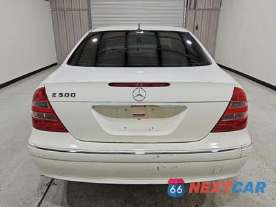 Zdjęcie 6 z 12 samochodu: 2004 MERCEDES-BENZ E 500 VIN:WDBUF70J84A589993 - miniatura