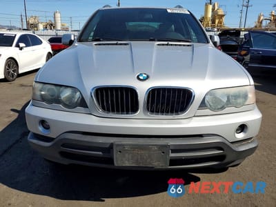 Piąte zdjęcie samochodu w środku: 2002 BMW X5 3.0I VIN:5UXFA535X2LP38884 - miniatura
