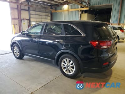 Drugie zdjęcie samochodu z przodu: 2019 KIA SORENTO L VIN:5XYPG4A39KG582364 - miniatura