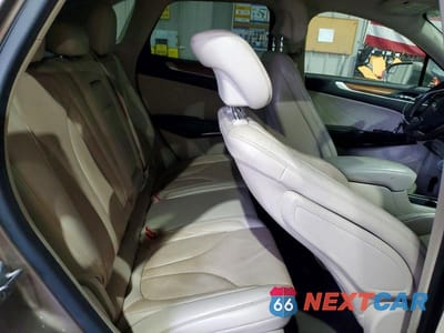 Zdjęcie 11 z 13 samochodu: 2019 LINCOLN MKC SELECT VIN:5LMCJ2D90KUL30367 - miniatura