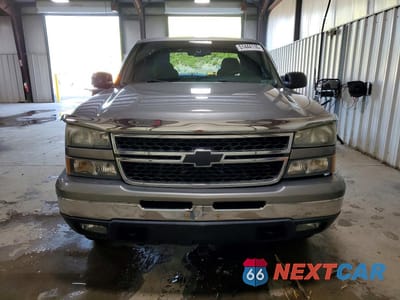 Piąte zdjęcie samochodu w środku: 2007 CHEVROLET SILVERADO K1500 CLASSIC VIN:1GCEK19B27Z117210 - miniatura