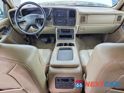 Zdjęcie 8 z 12 samochodu: 2005 CHEVROLET TAHOE K1500 VIN:1GNEK13T05J255235 - miniatura