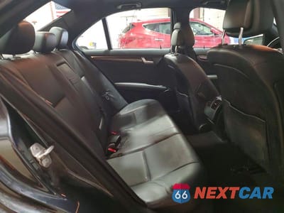 Zdjęcie 10 z 13 samochodu: 2012 MERCEDES-BENZ C 300 4MATIC VIN:WDDGF8BB2CR197804 - miniatura