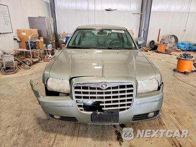 Piąte zdjęcie samochodu w środku: 2005 CHRYSLER 300 TOURING VIN:2C3JA53G65H561401 - miniatura