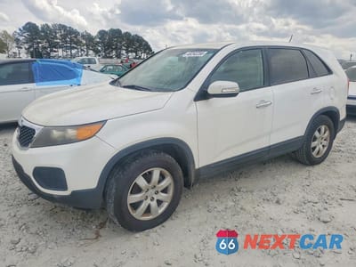 2011 KIA SORENTO LX 5XYKT3A11BG162449 - główne zdjęcie licytacji z USA - miniatura