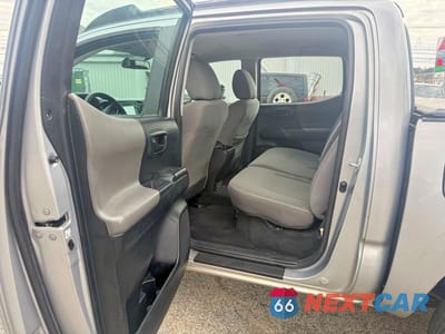Zdjęcie 12 z 14 samochodu: 2016 TOYOTA TACOMA SR VIN:5TFAX5GNXGX065163 - miniatura