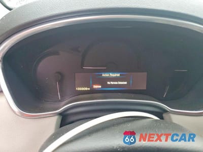 Zdjęcie 9 z 13 samochodu: 2025 VOLVO XC40 PLUS VIN:YV4L12UE5S2589790 - miniatura