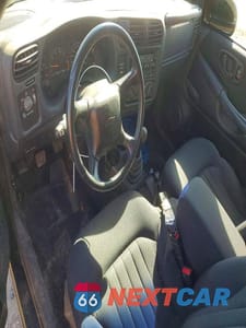 Zdjęcie 8 z 12 samochodu: 2003 CHEVROLET S TRUCK S10 VIN:1GCCS14H238262573 - miniatura