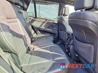 Zdjęcie 11 z 12 samochodu: 2012 BMW X5 XDRIVE50I VIN:5UXZV8C52CL424800 - miniatura