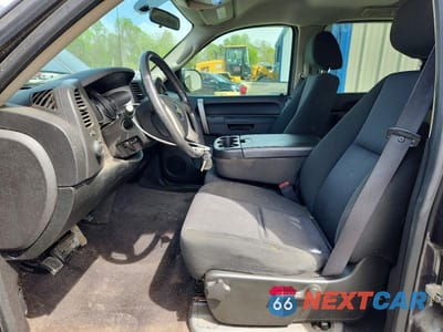 Zdjęcie 7 z 12 samochodu: 2011 CHEVROLET SILVERADO K1500 LT VIN:3GCPKSEA2BG107832 - miniatura