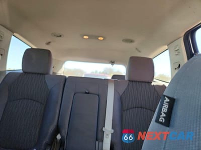 Zdjęcie 10 z 13 samochodu: 2016 CHEVROLET TRAVERSE LS VIN:1GNKRFKD6GJ293125 - miniatura