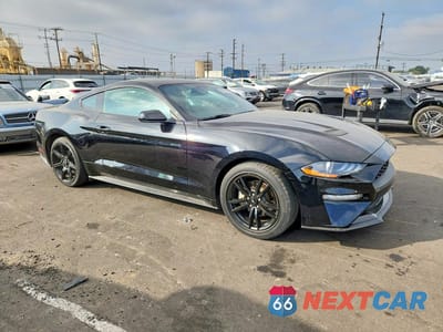 Czwarte zdjęcie samochodu z boku: 2020 FORD MUSTANG VIN:1FA6P8TH7L5141960 - miniatura