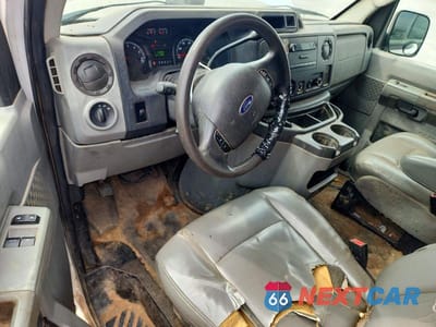 Zdjęcie 8 z 13 samochodu: 2009 FORD ECONOLINE E250 VAN VIN:1FTNE24W09DA32986 - miniatura