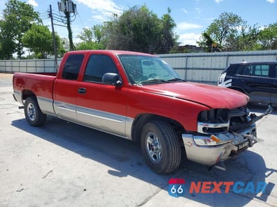 Czwarte zdjęcie samochodu z boku: 2004 GMC NEW SIERRA C1500 VIN:2GTEC19T241150377 - miniatura