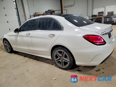 Drugie zdjęcie samochodu z przodu: 2019 MERCEDES-BENZ C 300 4MATIC VIN:55SWF8EB0KU322285 - miniatura