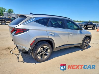 Trzecie zdjęcie samochodu z tyłu: 2025 HYUNDAI TUCSON SEL VIN:5NMJBCDE8SH543119 - miniatura