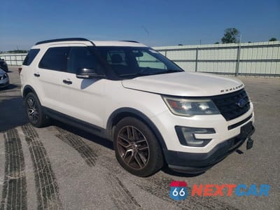 Czwarte zdjęcie samochodu z boku: 2016 FORD EXPLORER SPORT VIN:1FM5K8GT9GGB31858 - miniatura
