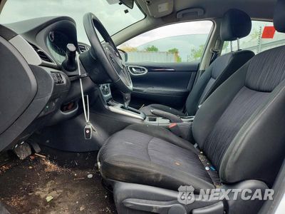 Zdjęcie 7 z 12 samochodu: 2019 NISSAN SENTRA SV VIN:3N1AB7AP7KY370084 - miniatura