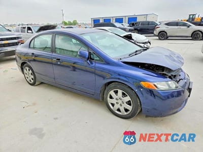 Czwarte zdjęcie samochodu z boku: 2008 HONDA CIVIC LX VIN:2HGFA16598H512087 - miniatura