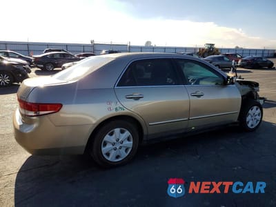 Trzecie zdjęcie samochodu z tyłu: 2004 HONDA ACCORD LX VIN:1HGCM55394A125047 - miniatura