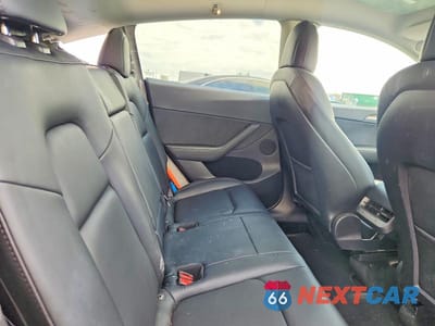 Zdjęcie 10 z 13 samochodu: 2022 TESLA MODEL Y VIN:7SAYGDEF7NF515446 - miniatura