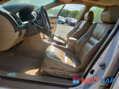 Zdjęcie 7 z 12 samochodu: 2003 HONDA ACCORD EX VIN:1HGCM66553A016511 - miniatura