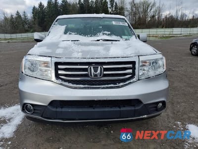 Piąte zdjęcie samochodu w środku: 2015 HONDA PILOT EX VIN:5FNYF4H49FB016577 - miniatura
