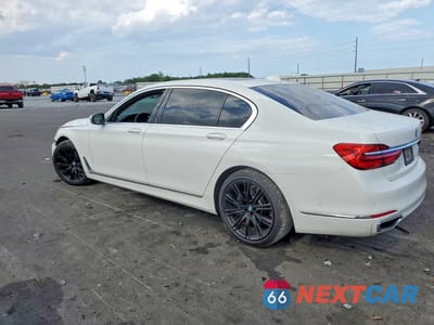 Drugie zdjęcie samochodu z przodu: 2019 BMW 740 I VIN:WBA7E2C54KB217719 - miniatura