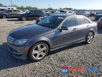 2011 MERCEDES-BENZ C 300 WDDGF5EB9BR174030 - główne zdjęcie licytacji z USA - miniatura