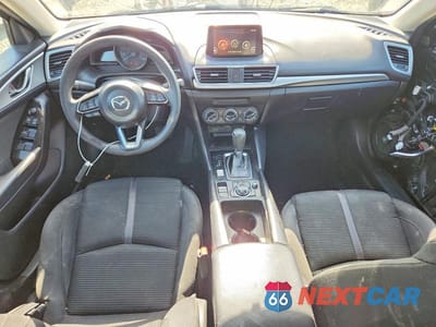 Zdjęcie 8 z 12 samochodu: 2017 MAZDA 3 SPORT VIN:3MZBN1U76HM126425 - miniatura