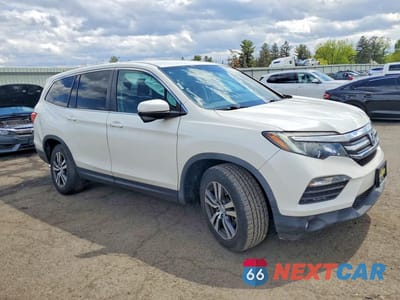 Czwarte zdjęcie samochodu z boku: 2017 HONDA PILOT EX VIN:5FNYF6H37HB070319 - miniatura